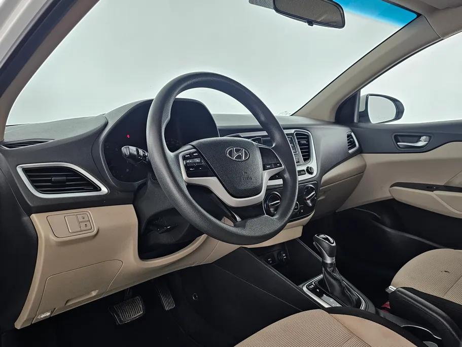 هيونداي اكسنت سمارت 2023 