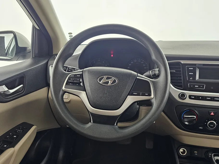 هيونداي اكسنت سمارت 2023 