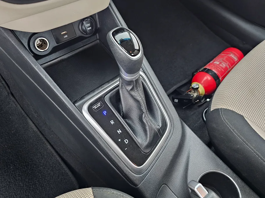 هيونداي اكسنت سمارت 2023 