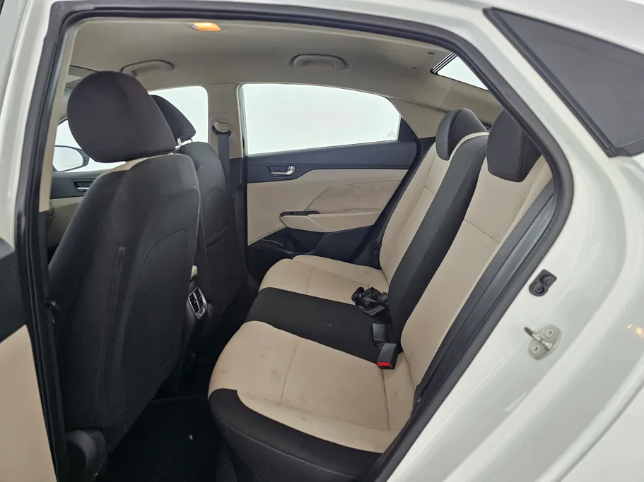 هيونداي اكسنت سمارت 2023 