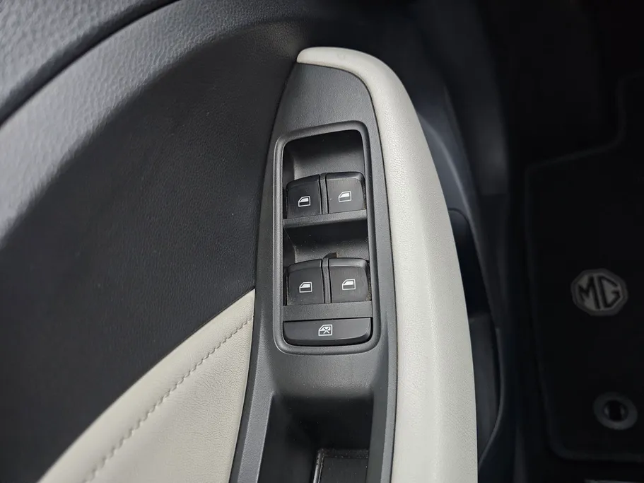 ام جي ZS LUX 2023 