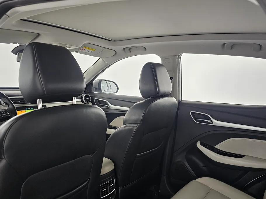 ام جي ZS LUX 2023 