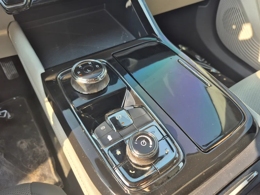 فورد تريتوري ترند 2023 