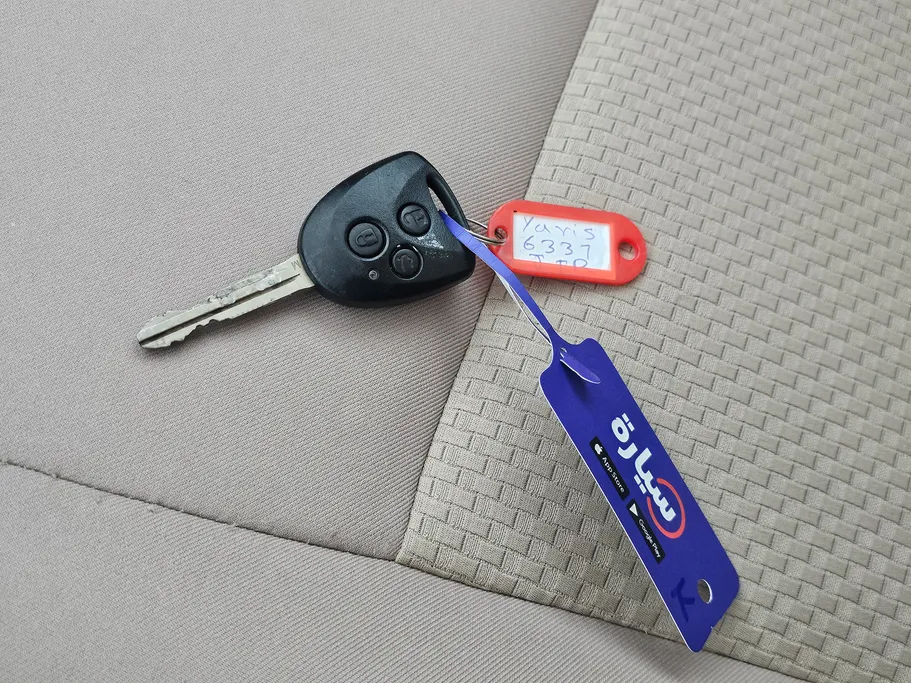 2023 Toyota Yaris  Y 