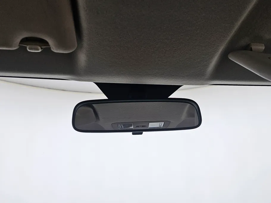 2023 Toyota Yaris  Y 