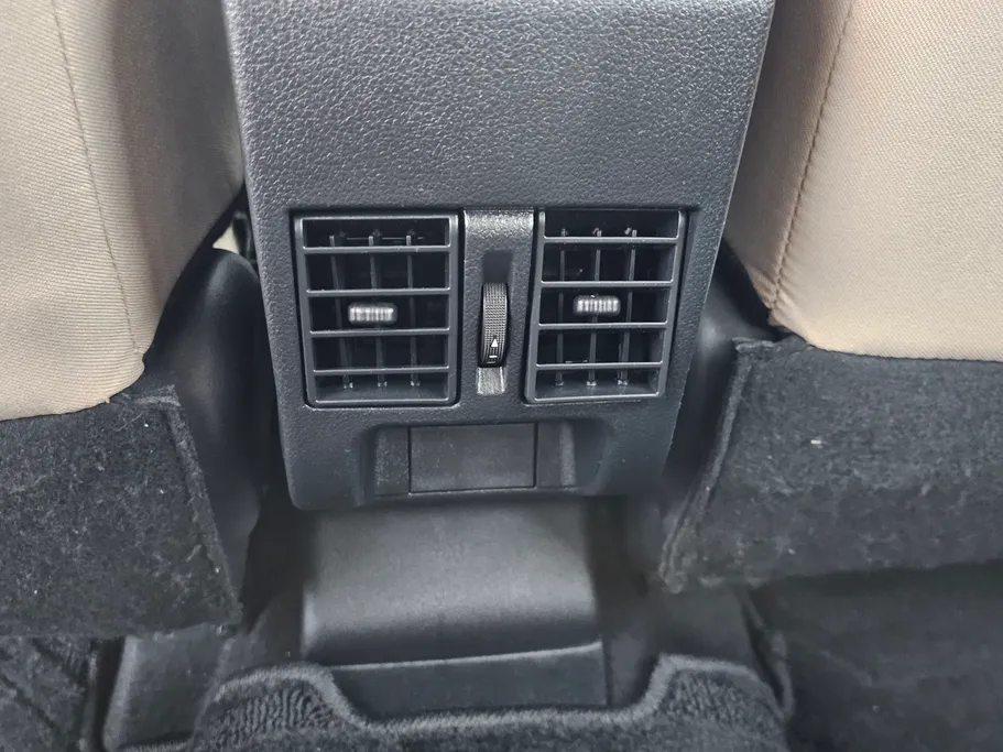 2023 Toyota Yaris  Y 