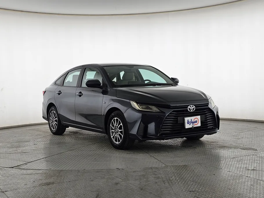 2023 Toyota Yaris  Y 