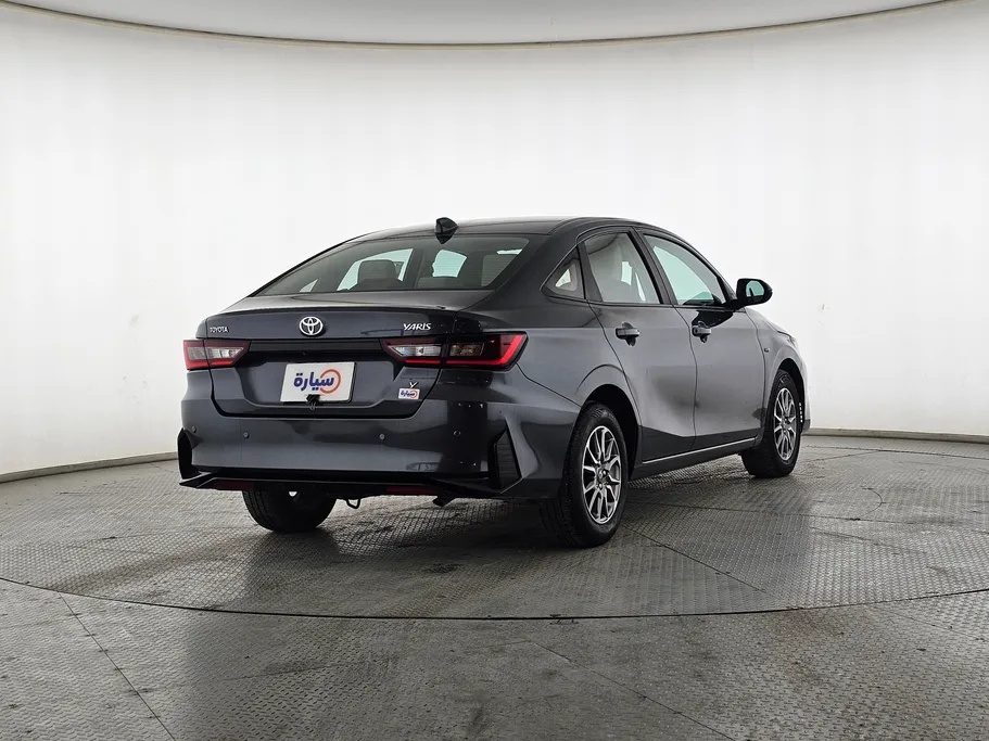 2023 Toyota Yaris  Y 