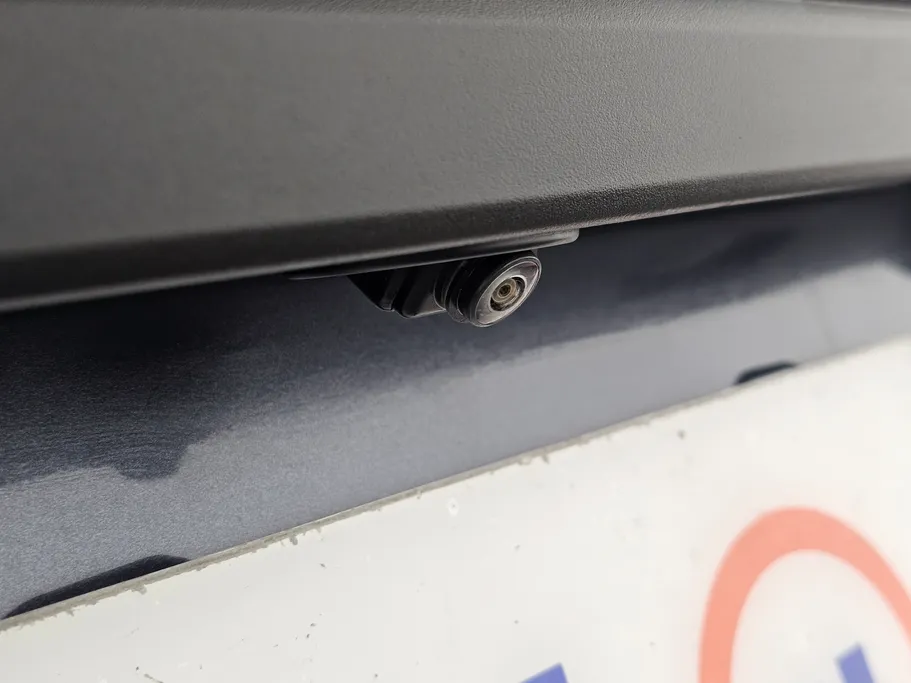 2023 Toyota Yaris  Y 