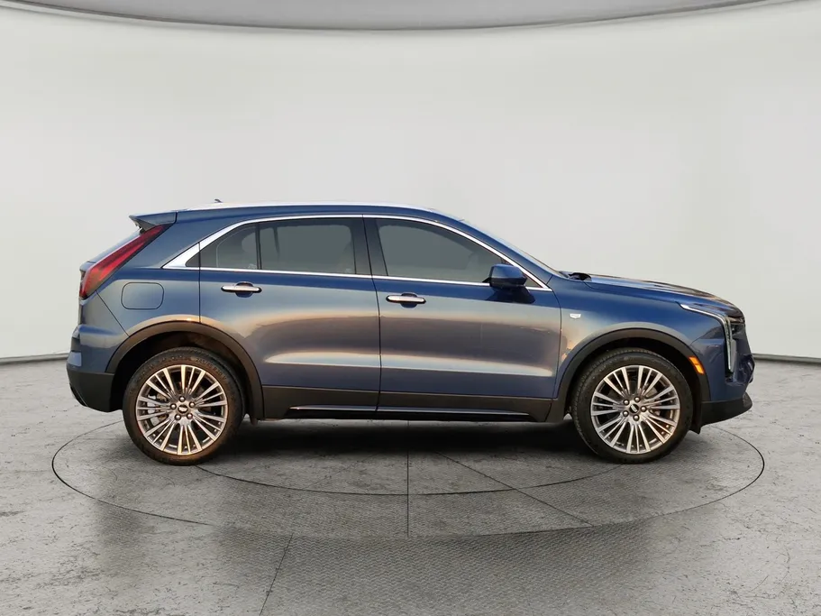 2025 Cadillac XT4  