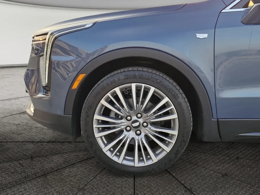 كاديلاك اكس تي 4  2025 