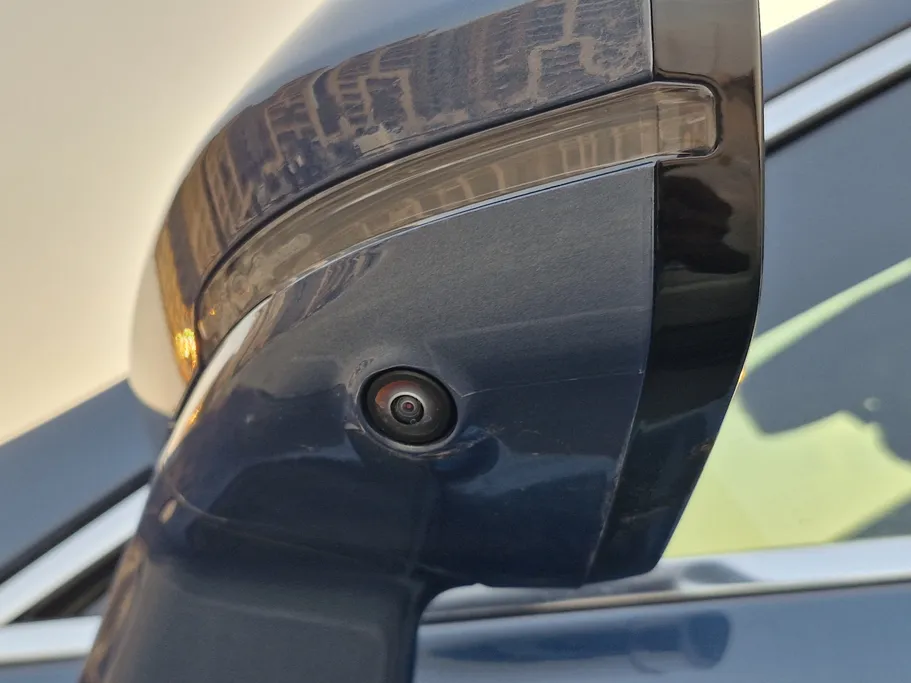 كاديلاك اكس تي 4  2025 