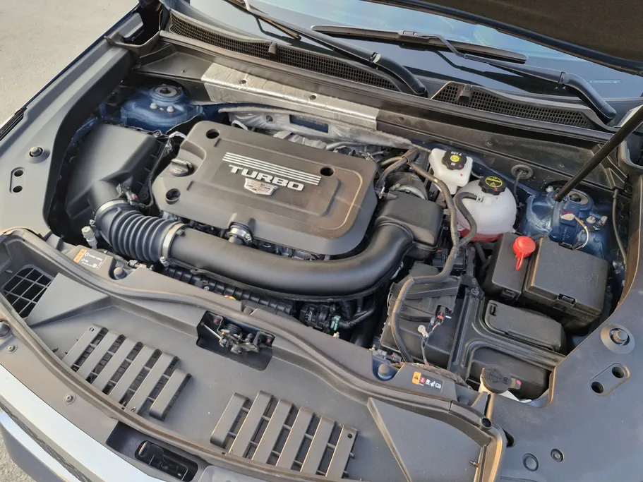 كاديلاك اكس تي 4  2025 