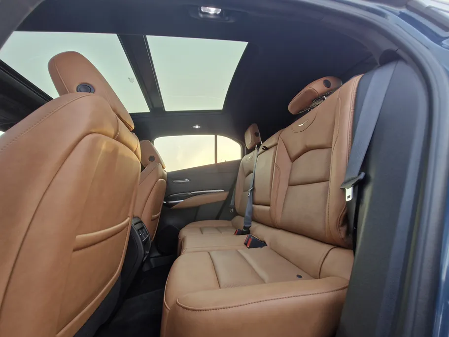 كاديلاك اكس تي 4  2025 