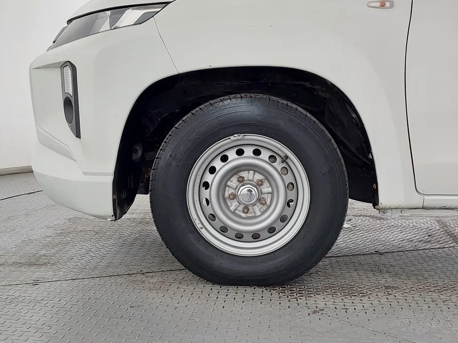 2022 Mitsubishi L200 DC 4x2 Diesel 