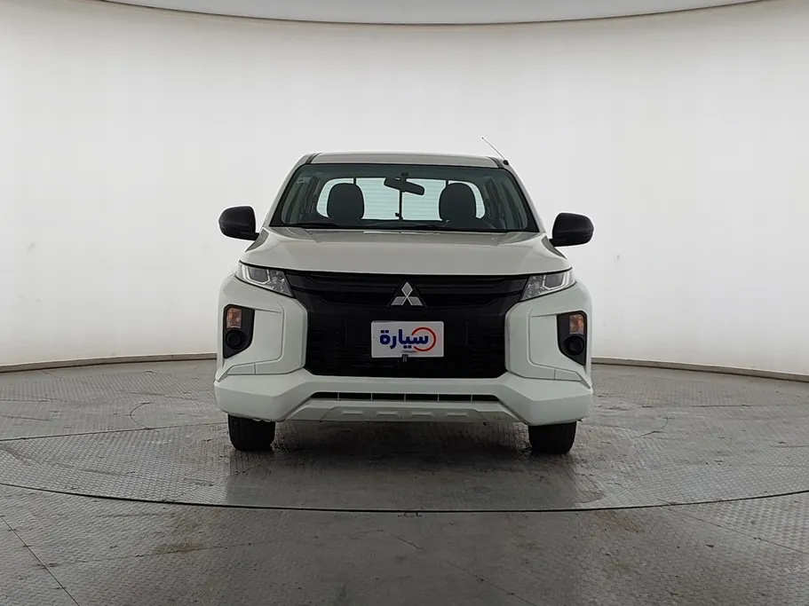 2022 Mitsubishi L200 DC 4x2 Diesel 