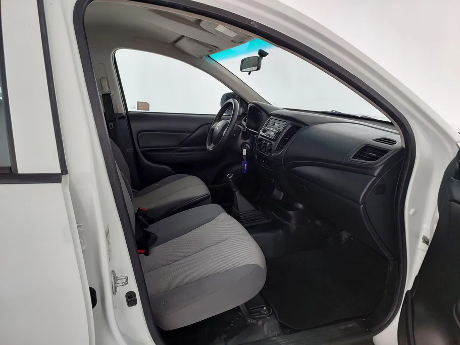 2022 Mitsubishi L200 DC 4x2 Diesel 