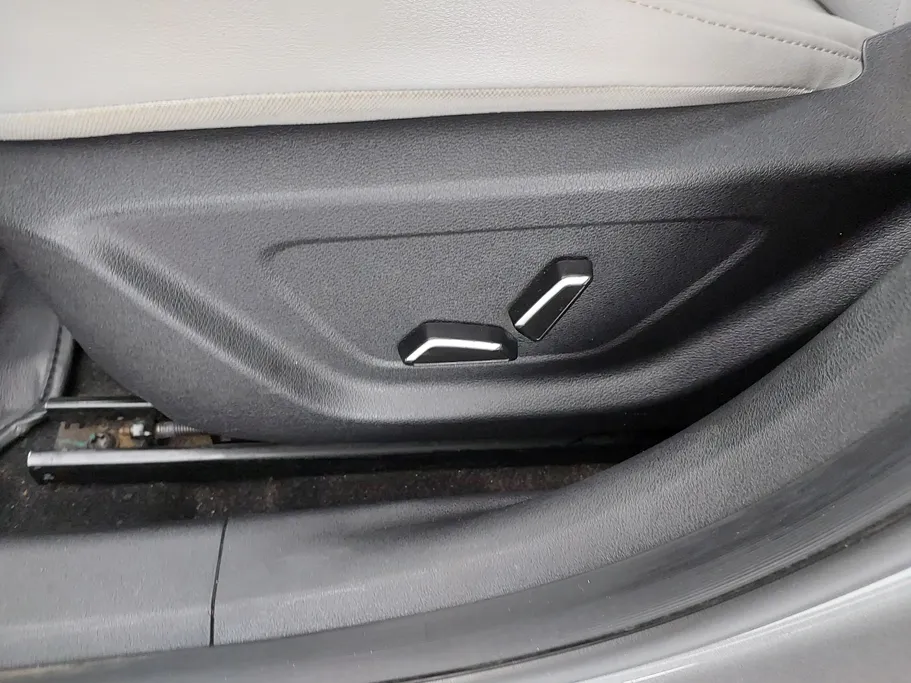 2023 Geely Emgrand GF 