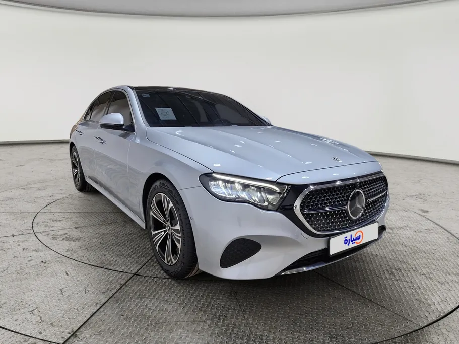 2025 Mercedes E 200 