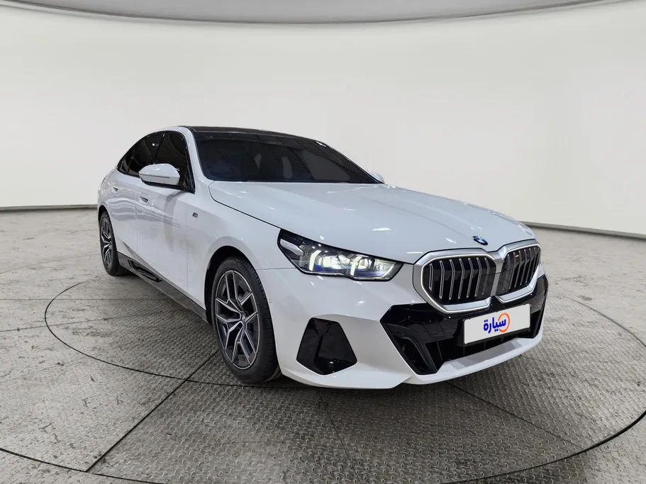 2024 BMW 5 Series 520i 