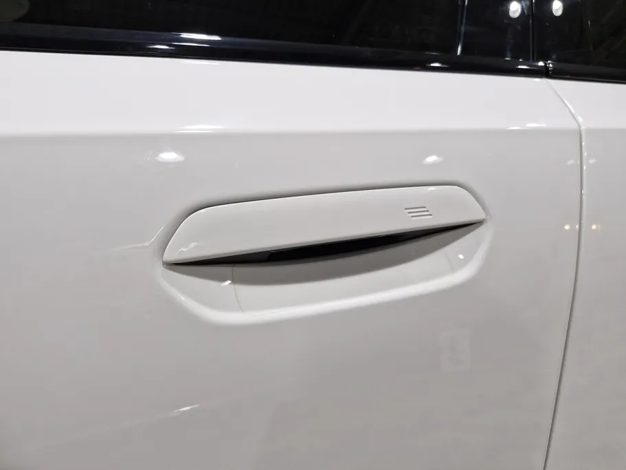 2024 BMW 5 Series 520i 