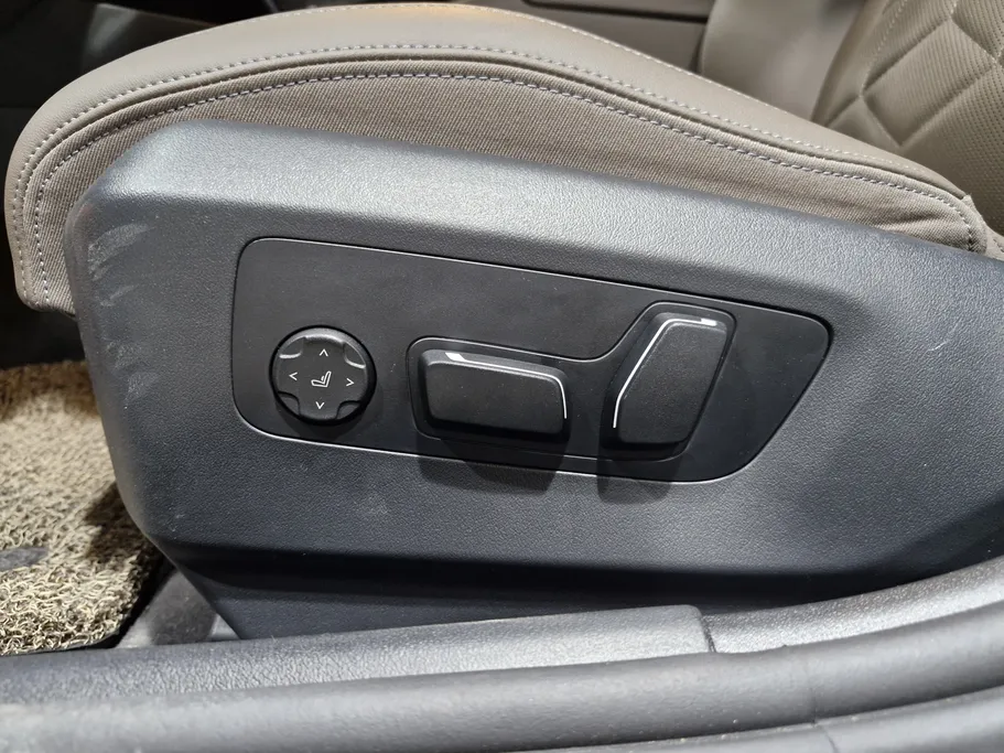 2024 BMW 5 Series 520i 