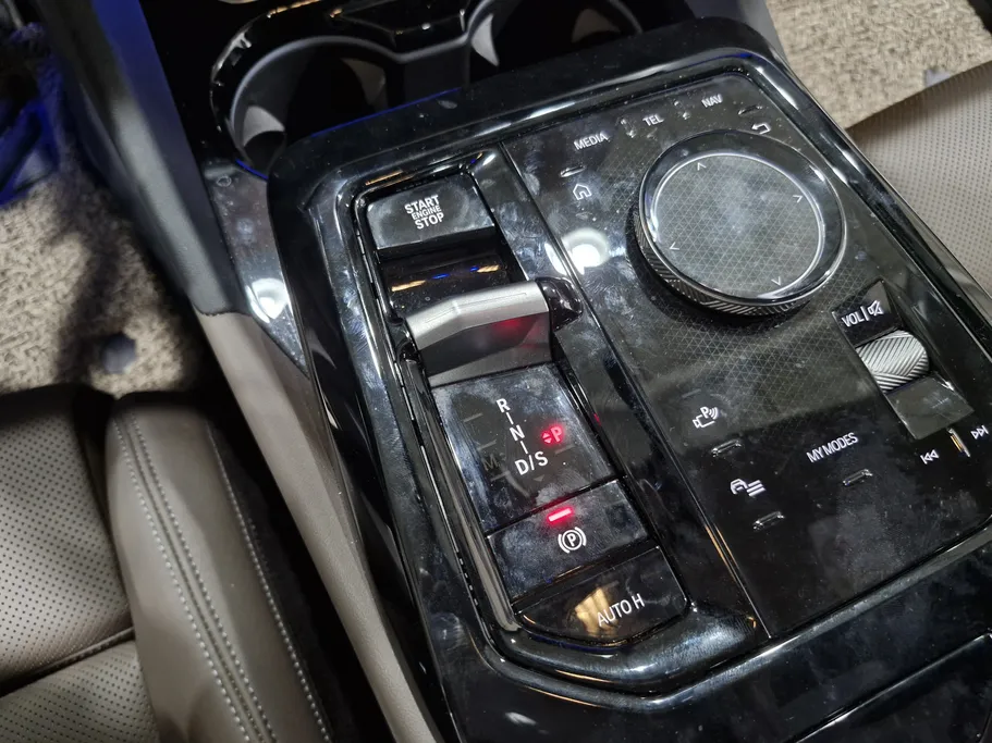 2024 BMW 5 Series 520i 