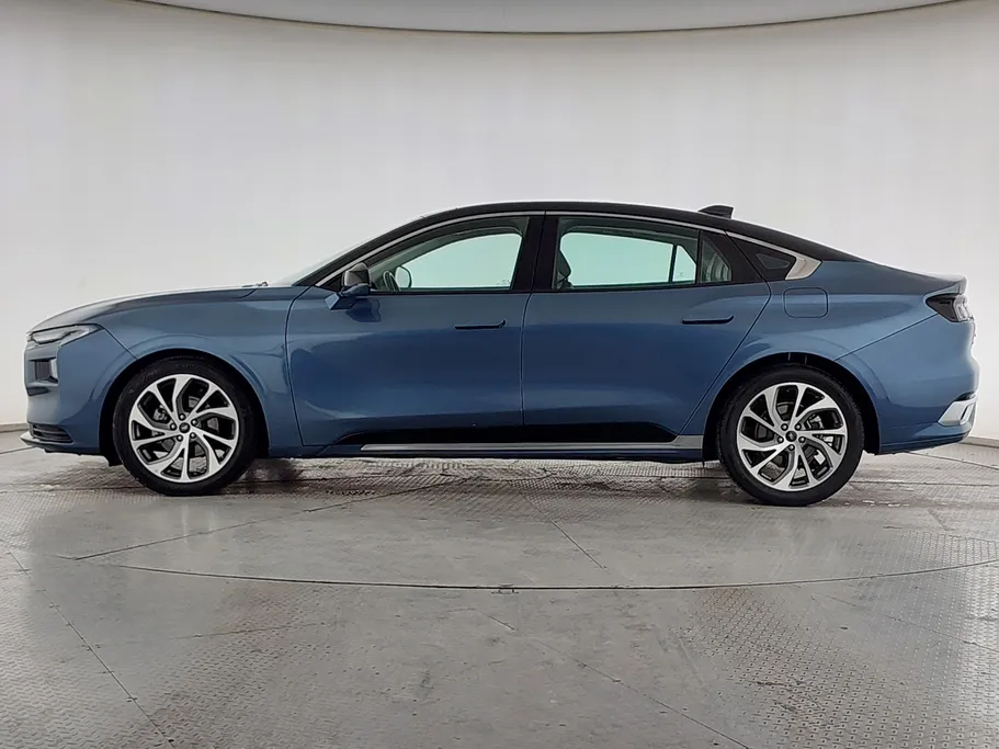 فورد تورس تيتانيوم الإصدار الجديد 2023 