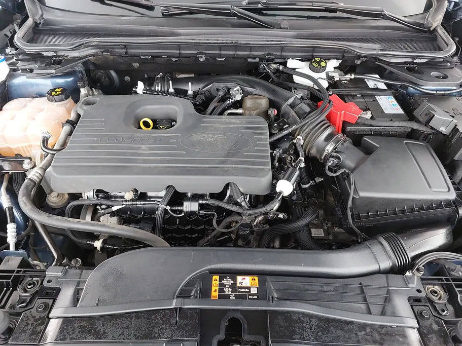 فورد تورس تيتانيوم الإصدار الجديد 2023 