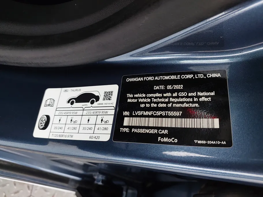 فورد تورس تيتانيوم الإصدار الجديد 2023 