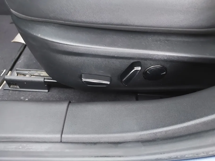 فورد تورس تيتانيوم الإصدار الجديد 2023 