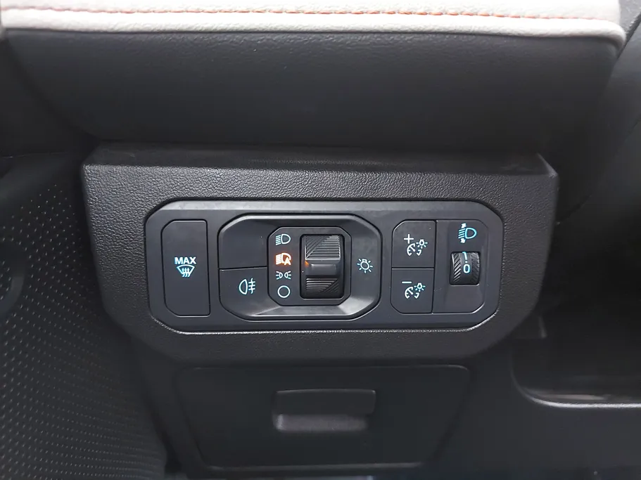 فورد تورس تيتانيوم الإصدار الجديد 2023 