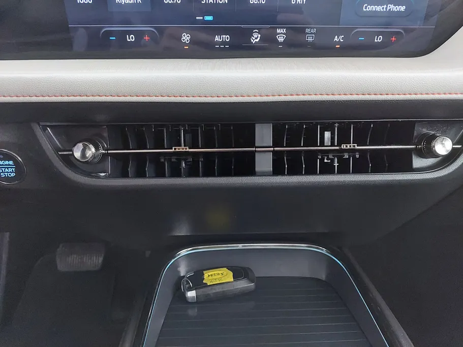 فورد تورس تيتانيوم الإصدار الجديد 2023 