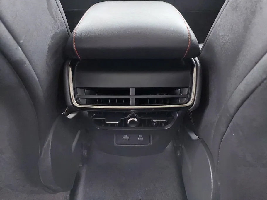 فورد تورس تيتانيوم الإصدار الجديد 2023 