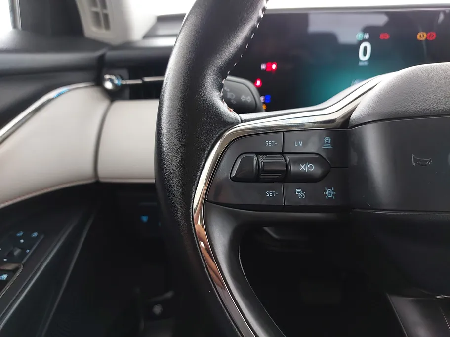 فورد تورس تيتانيوم الإصدار الجديد 2023 