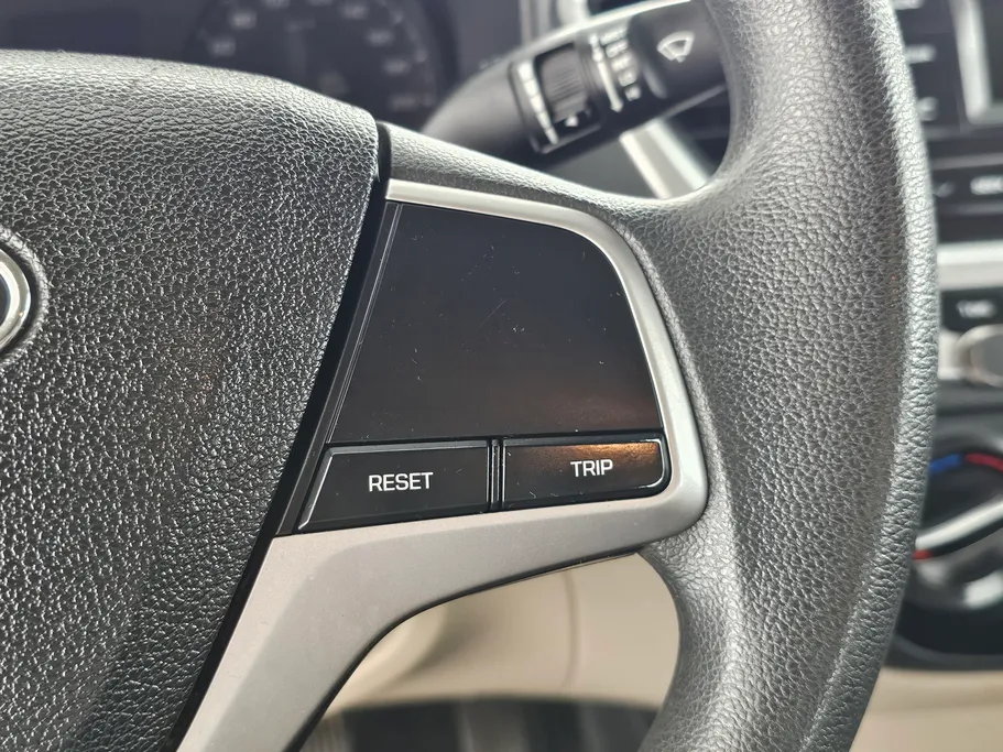 هيونداي اكسنت سمارت 2023 