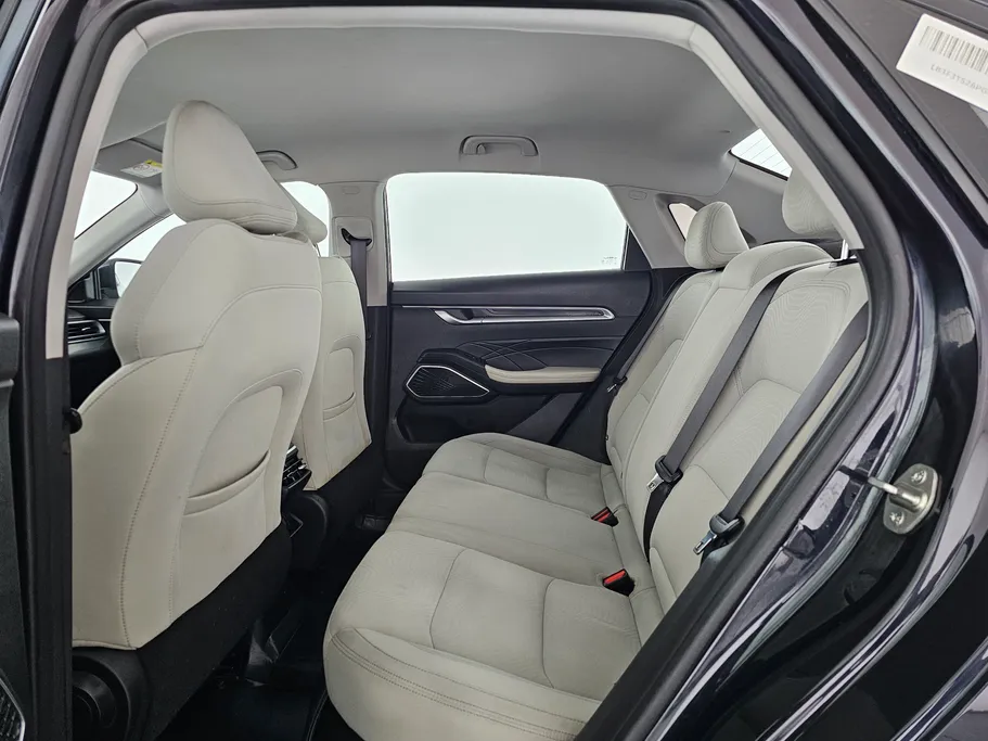 جيلي امجراند GS 2023 