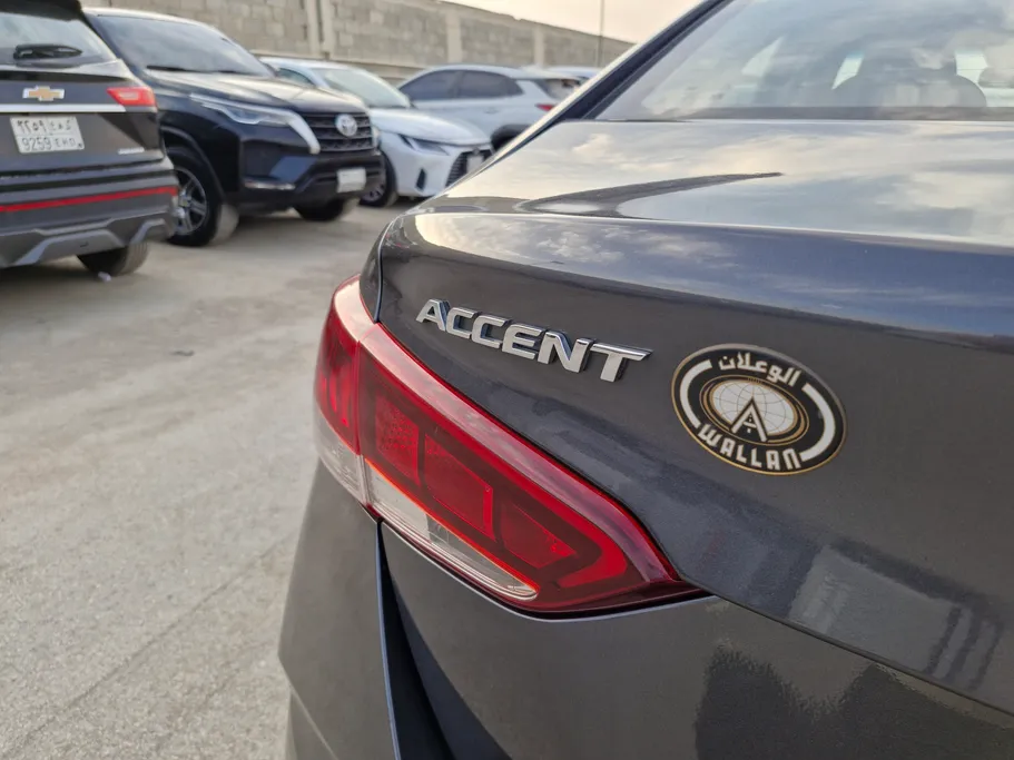 2023 Hyundai Accent Smart 