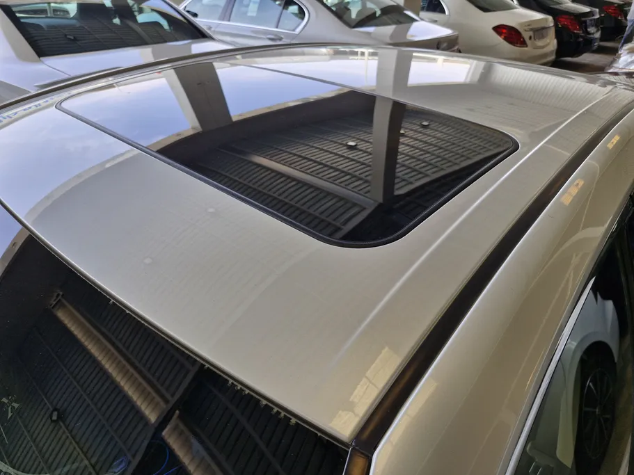 2020 Toyota Camry  SE plus 