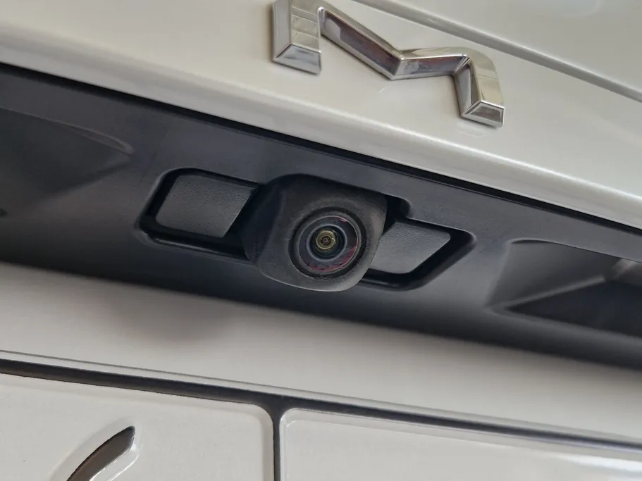 2020 Toyota Camry  SE plus 