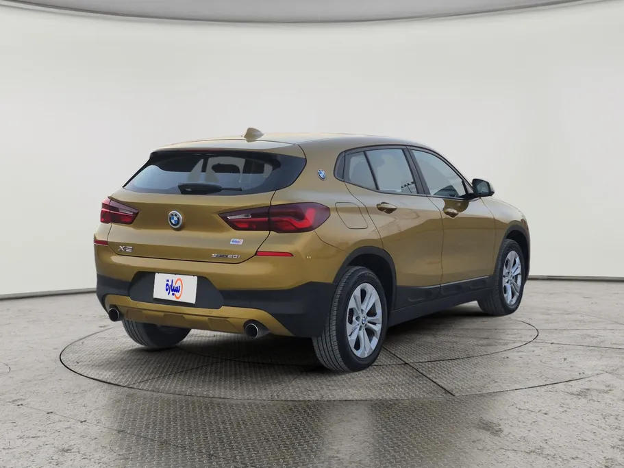 بي ام دبليو الفئة اكس 2 xDrive 20i 2022 