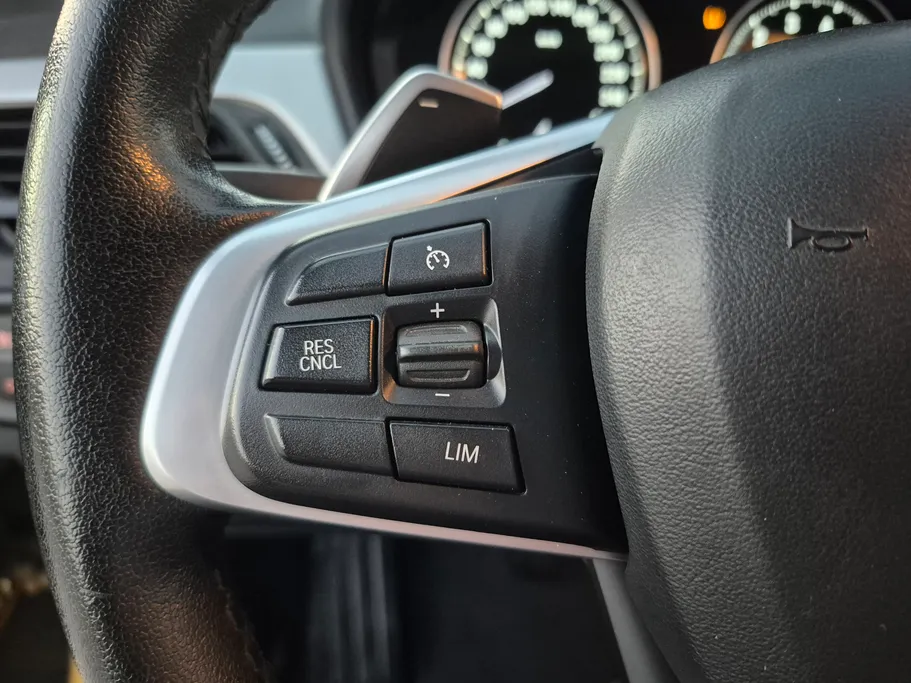 بي ام دبليو الفئة اكس 2 xDrive 20i 2022 