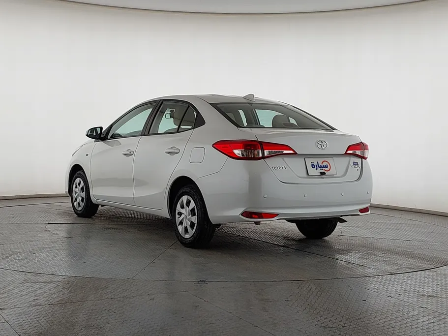 تويوتا يارس Y 2022 