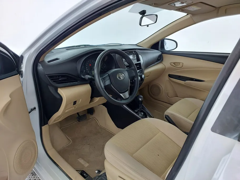 تويوتا يارس Y 2022 