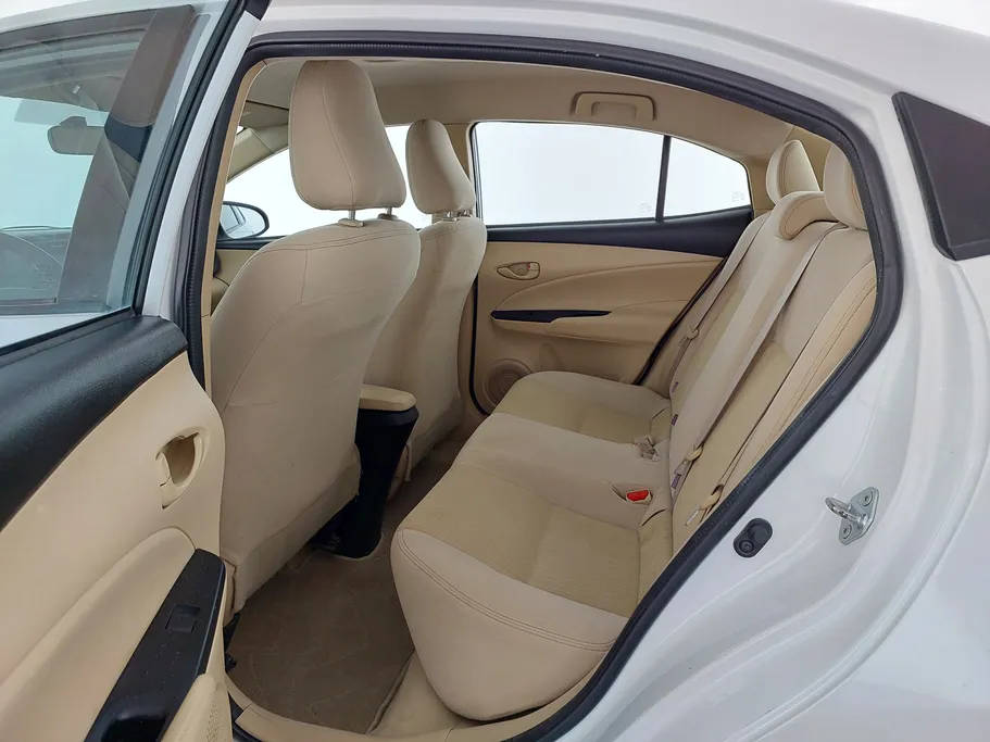 تويوتا يارس Y 2022 