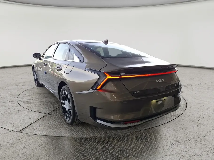 2026 Kia K8 GL 