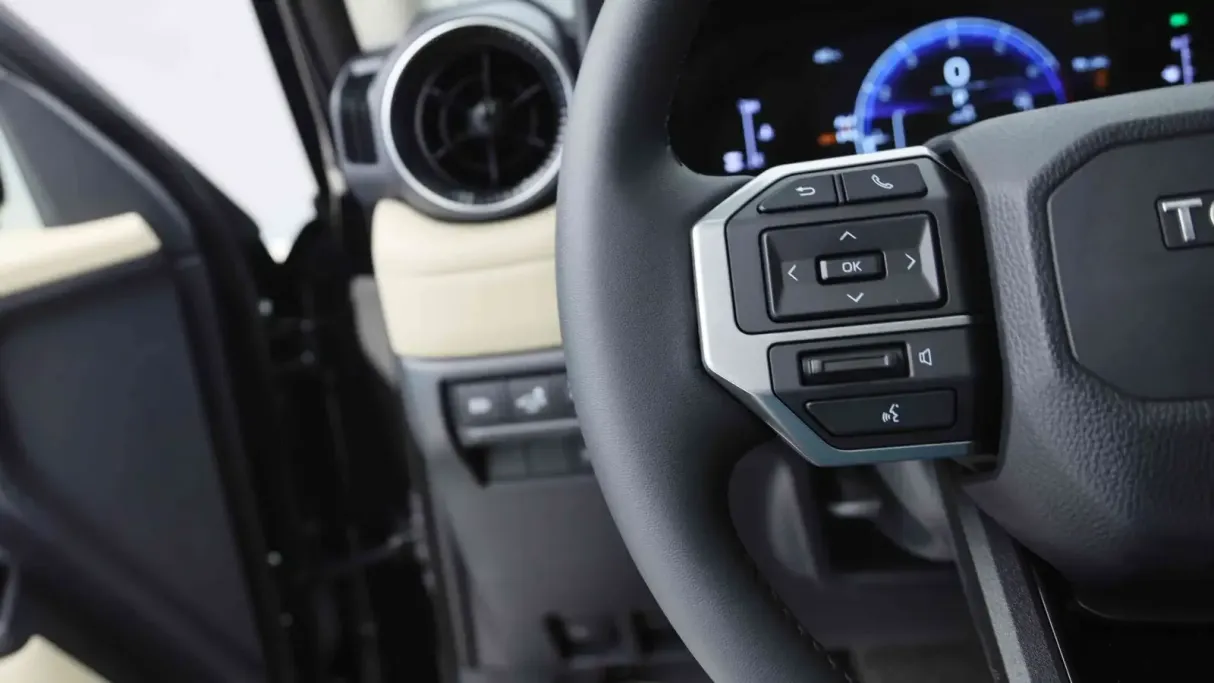 تويوتا برادو TXL3 2026 