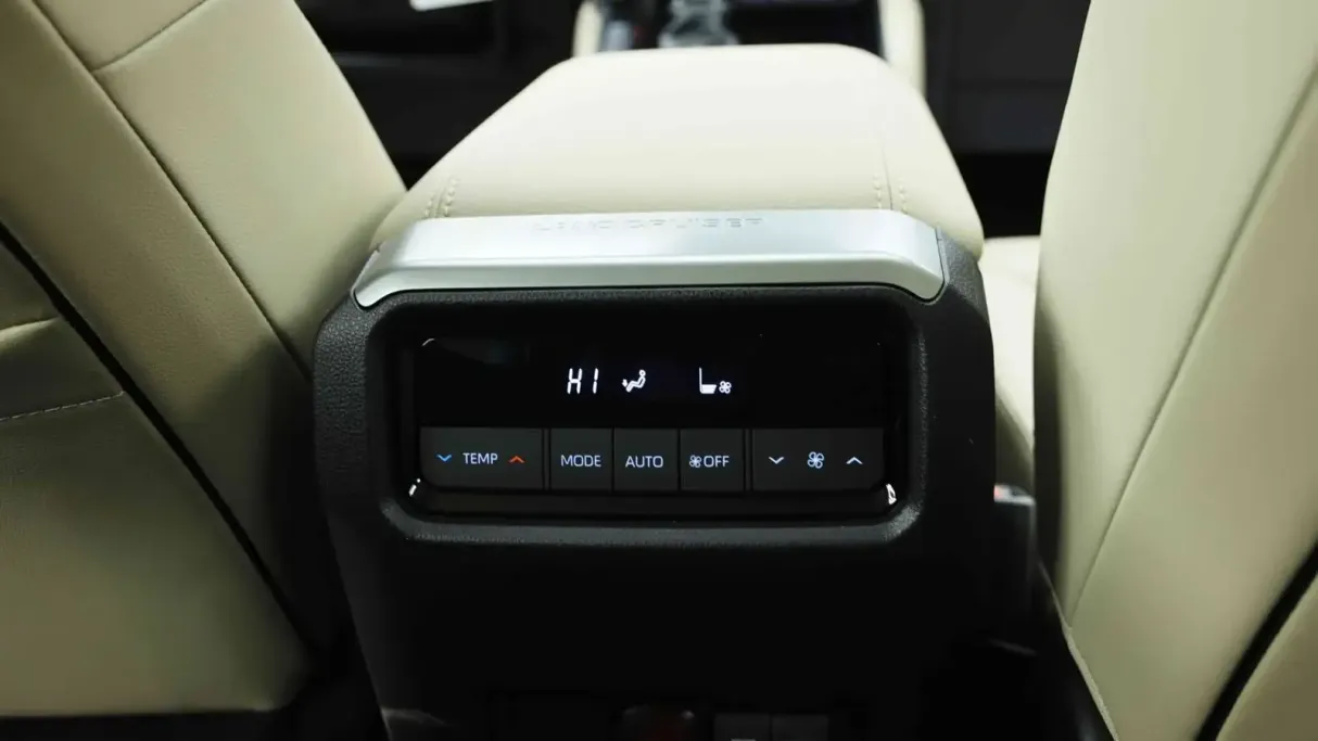 تويوتا برادو TXL3 2026 