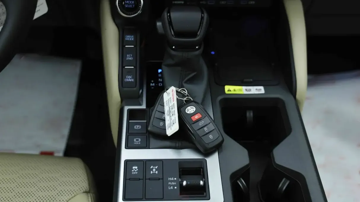 تويوتا برادو TXL3 2026 