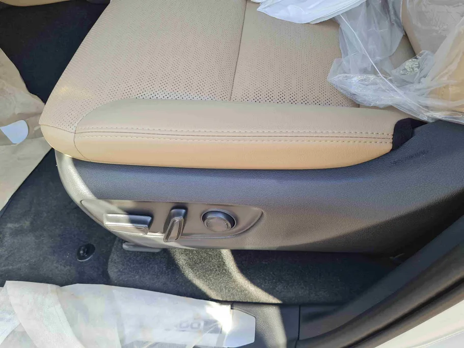 تويوتا برادو TXL3 2026 